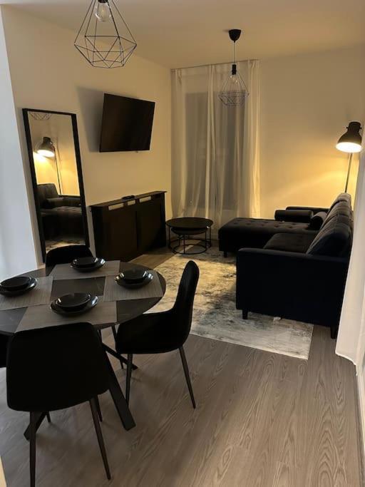 Modern Apartment, 1Km From City! นิวคาสเซิล อะพอน ไทน์ ภายนอก รูปภาพ
